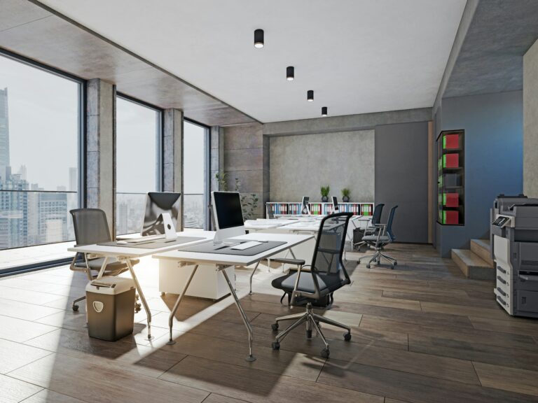 Um escritório amplo com impressora tanque de tinta que foi comprada.